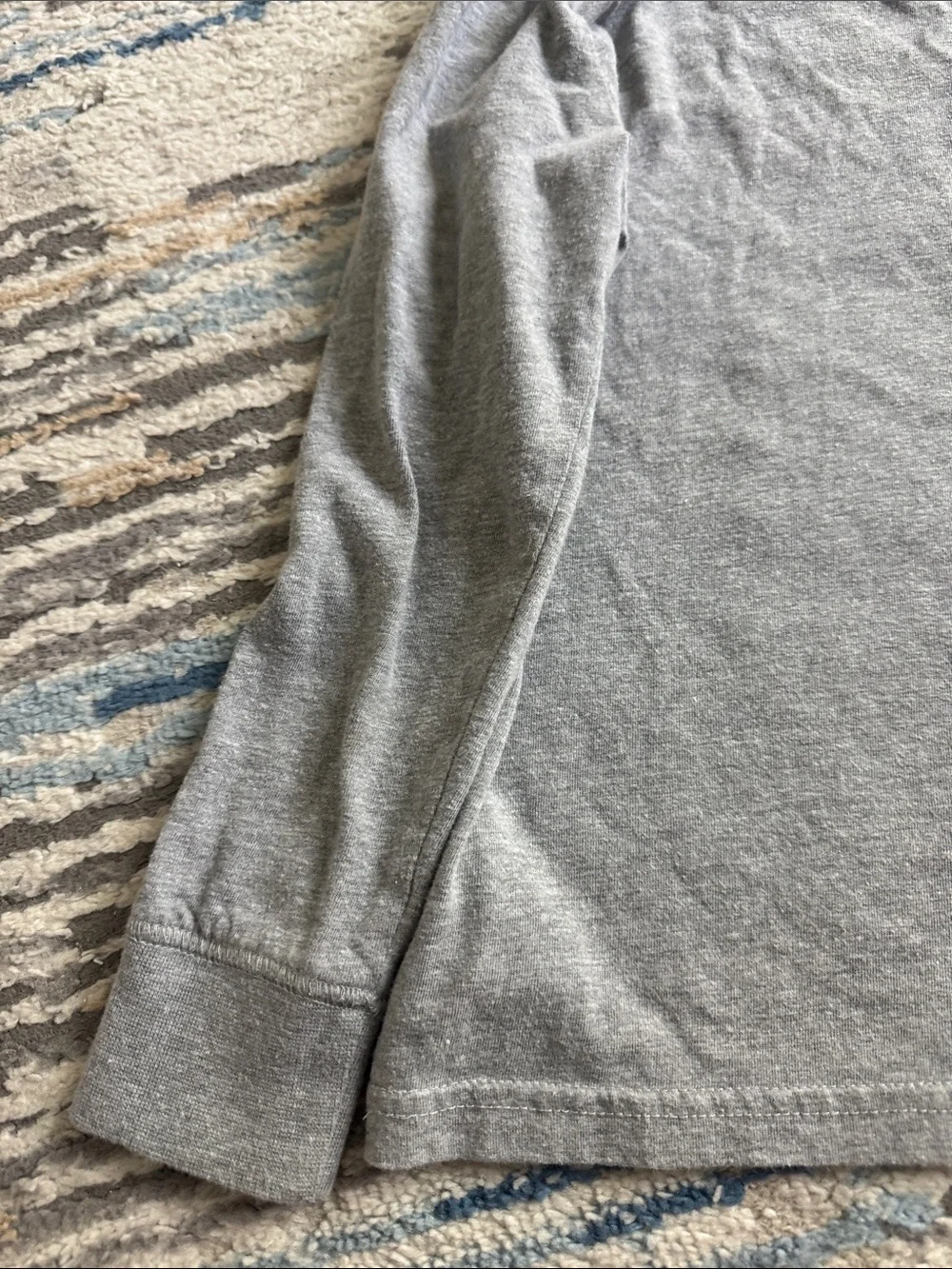 Tommy Bahama long sleeve grey hiking bear t-shirt size 5/6